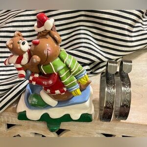 Claydough stocking hook bear & slay w/ 2 mantle hooks floral embossed bundle